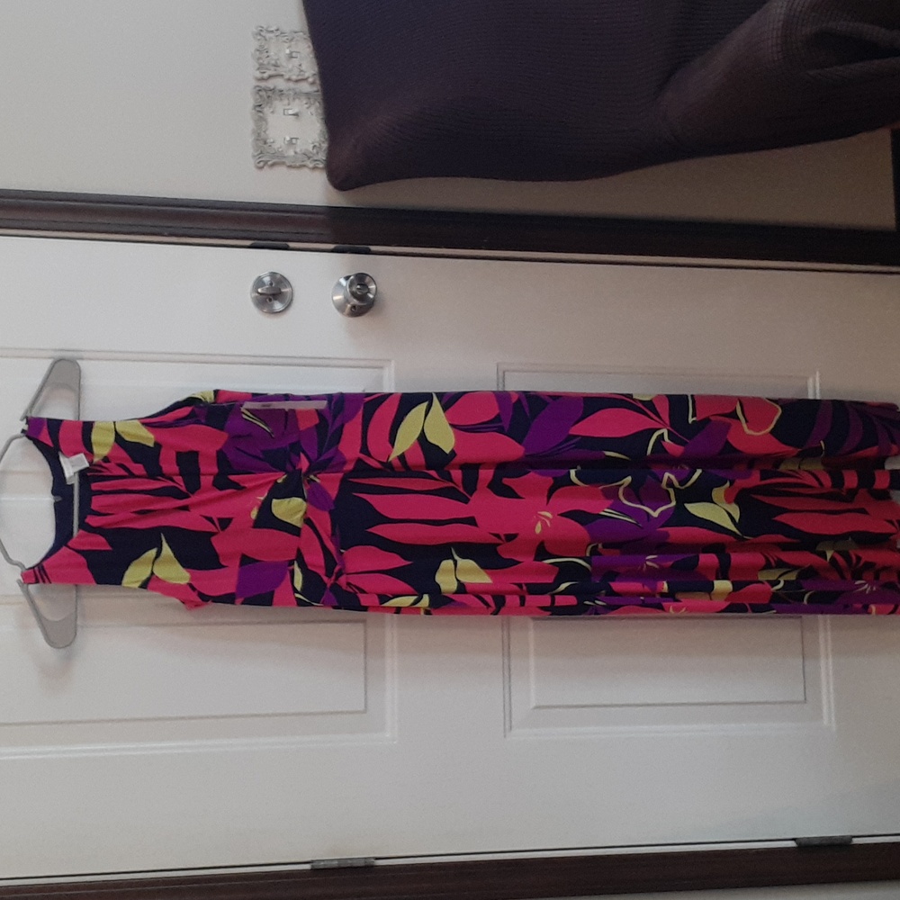 Size 6 maxi dress by London Times